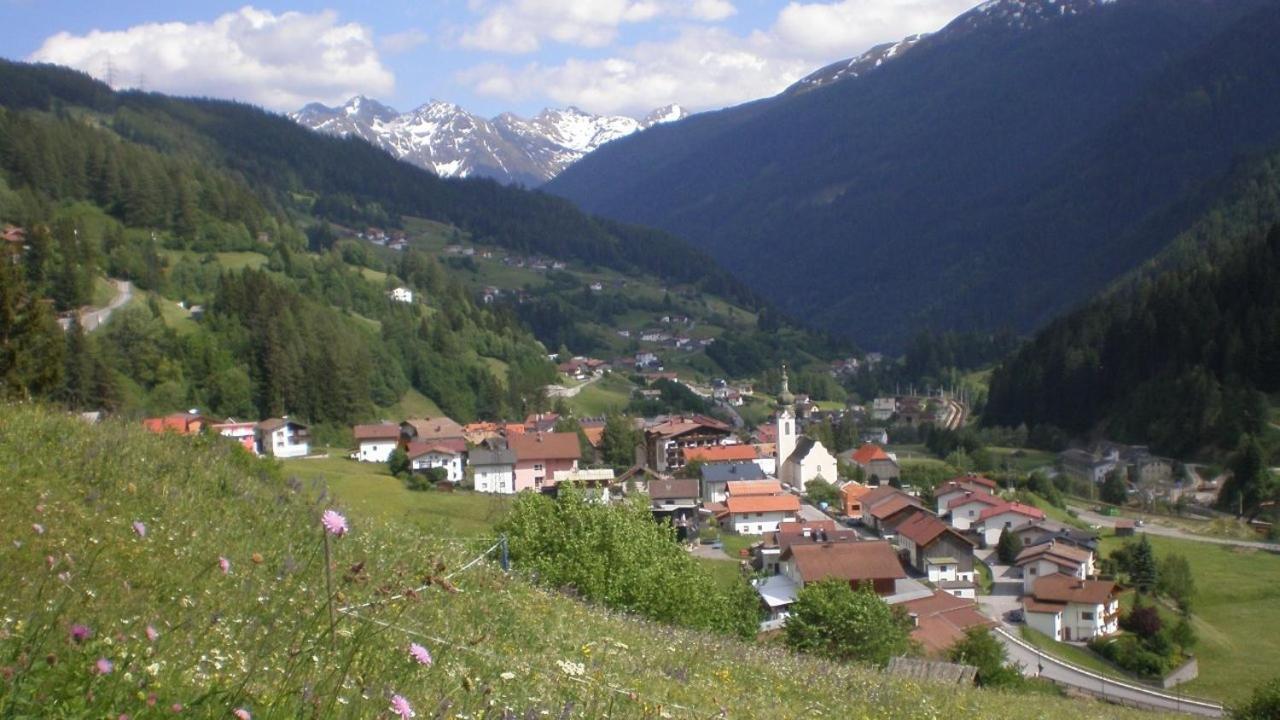 Arlberghaus Rocks Villa Флирш Екстериор снимка